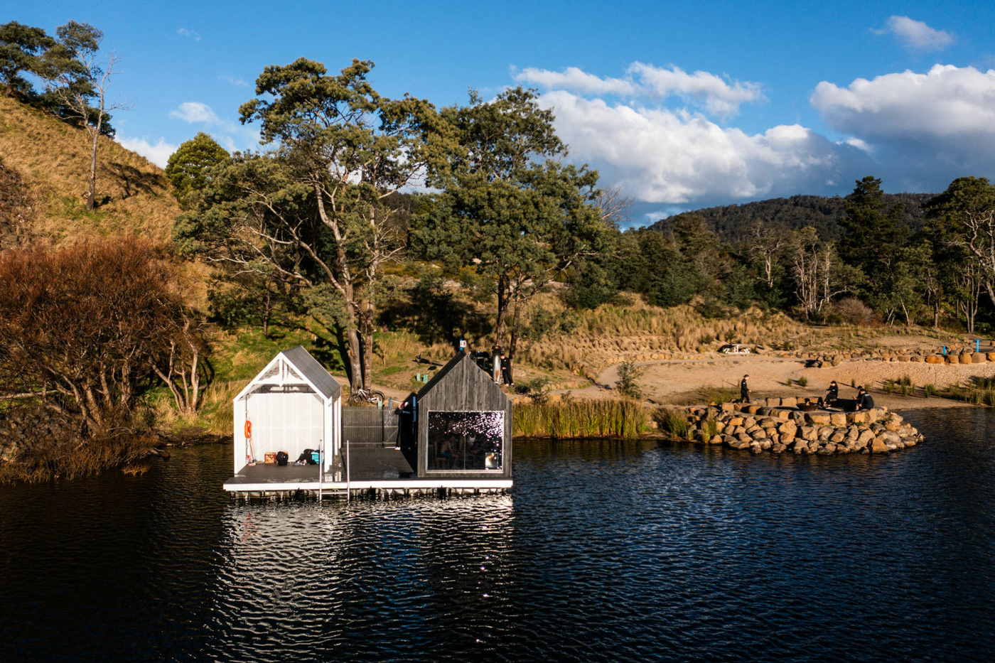 Lake Derby Floating Sauna. Image credit: Stu Gibson.